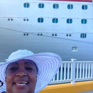 Meet your Posher, Marcia